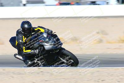 media/Jan-08-2022-SoCal Trackdays (Sat) [[1ec2777125]]/Turn 15 Inside (950am)/